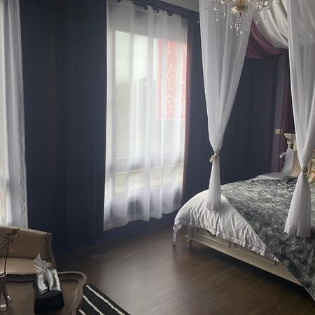 Light Luxury Apartment Apartment T'ai-tung Zewnętrze zdjęcie